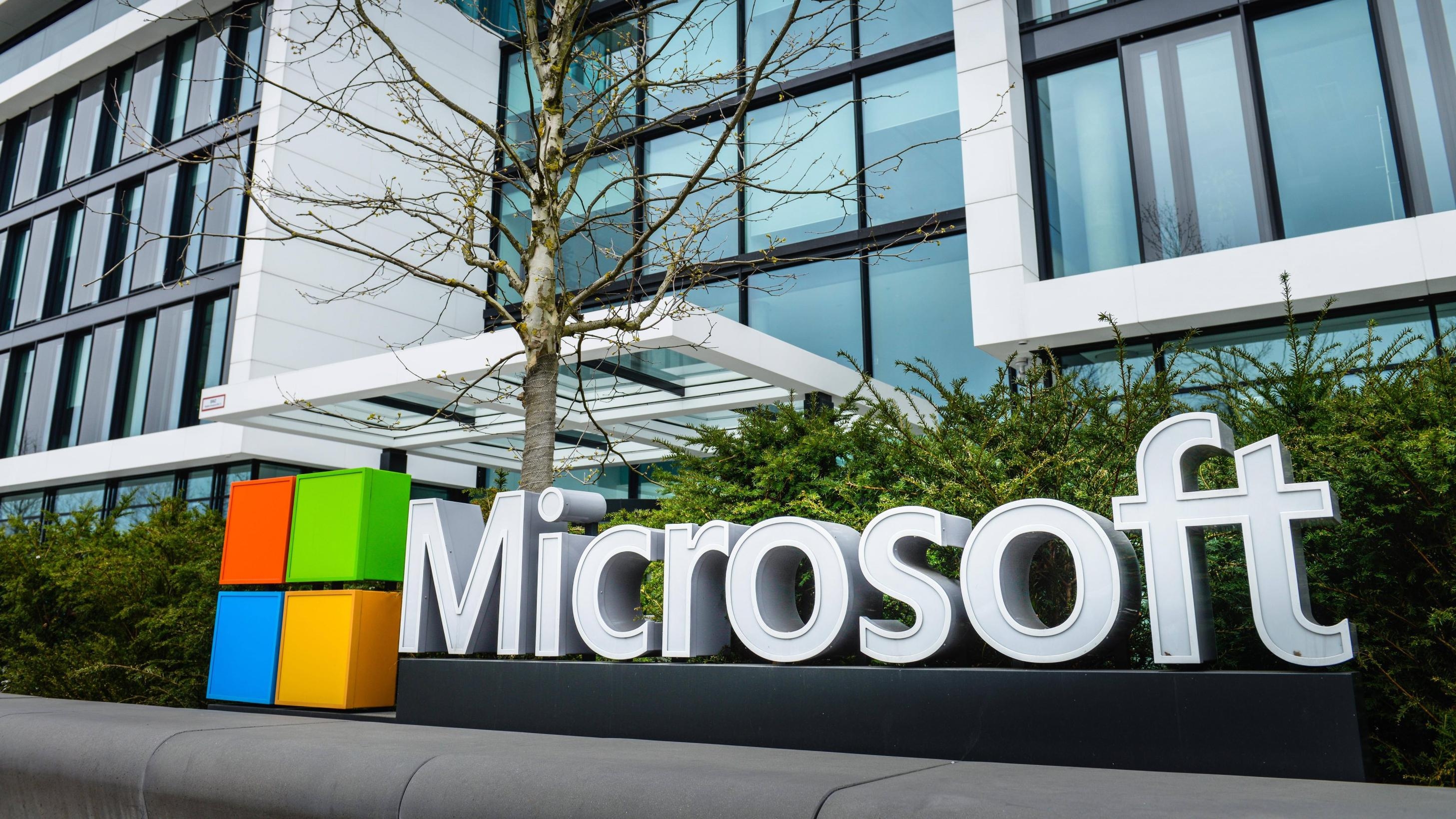 ИИ вместо Xbox: Microsoft снова сокращает тысячи рабочих мест