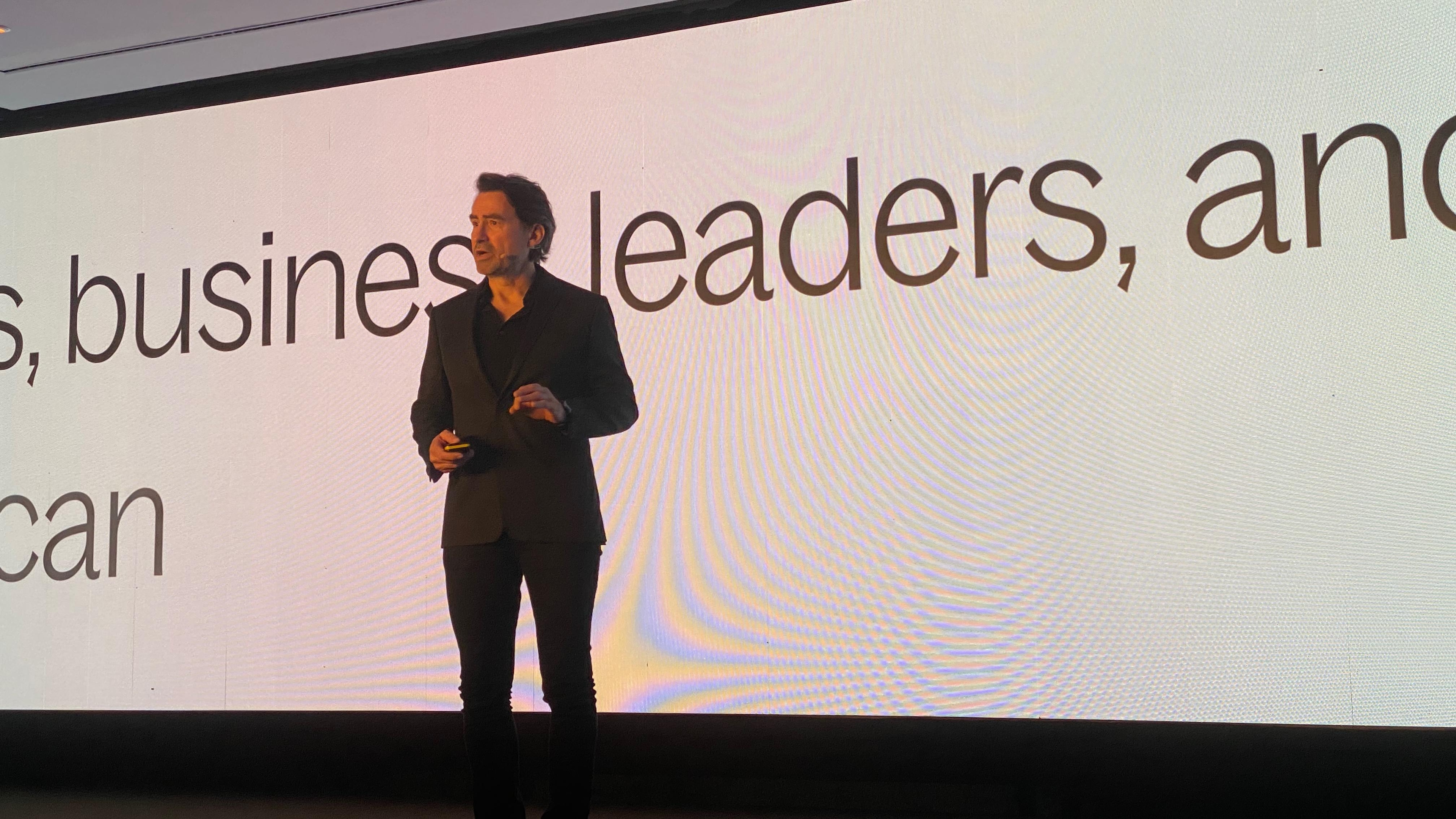 Unternehmen der DuMont-Gruppe: Entirely launcht Betriebssystem für das MarTech-Stack