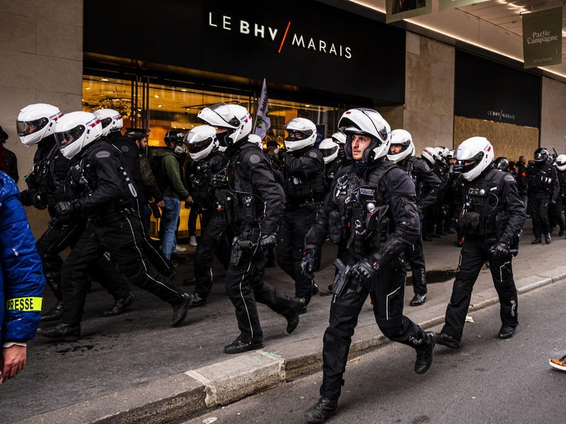 Violencia contra un observador de la LDH: un policía de Brav-M condenado a recibir formación ciudadana