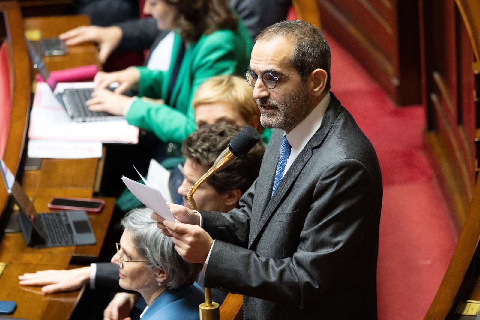 Il parlamentare Pouria Amirshahi può finalmente restare negli Stati Uniti