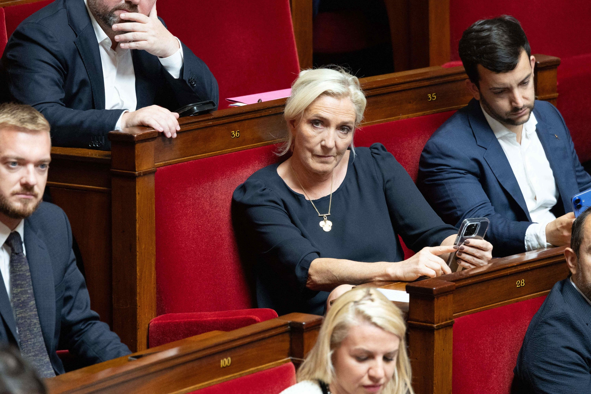 Rassemblement National: Kryptowährung, Symbol für Marine Le Pens ultraliberalen Kurswechsel