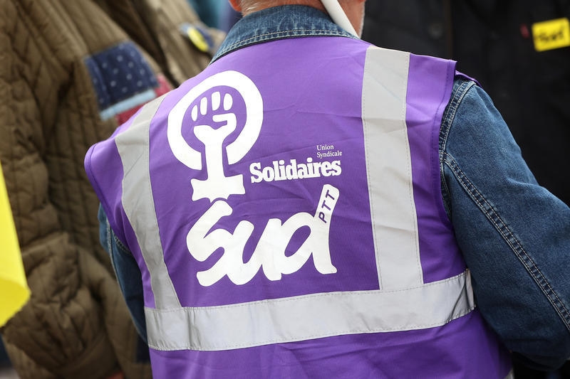 "Una decisión política con graves consecuencias para la acción sindical": prisión en suspenso y multas para cinco sindicalistas de Sud PTT