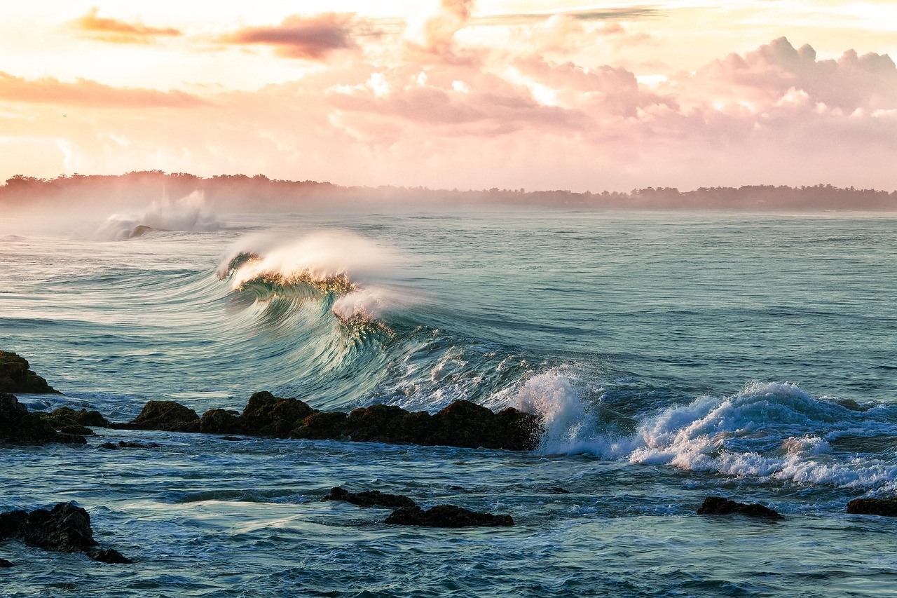 “OPPIWaM”: Compreendendo o clima futuro através do estudo de ondas ocultas nos oceanos