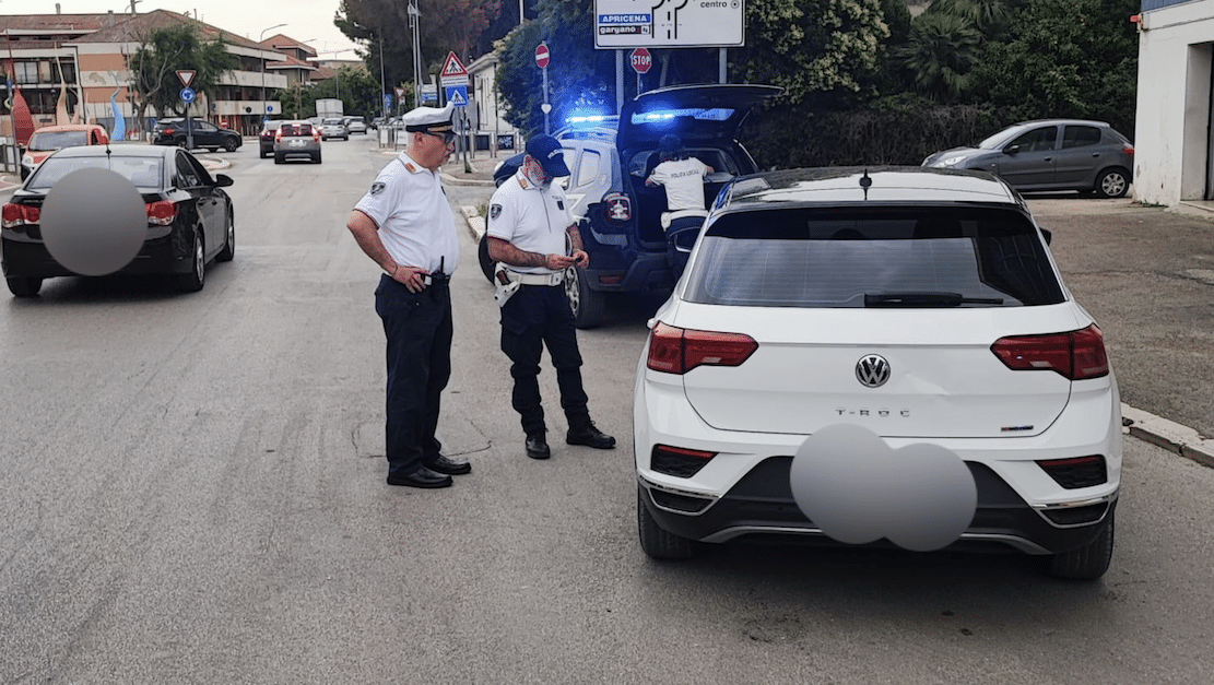 San Severo'da dijital yol kontrolleri: Şehirde MOT ve sigortası olmayan araçların trafiğe çıkmasını önlemek için "Targa Sistemi" devreye alındı