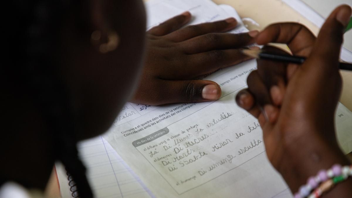 Vox chiede l'espulsione di 8 milioni di immigrati e dei loro figli