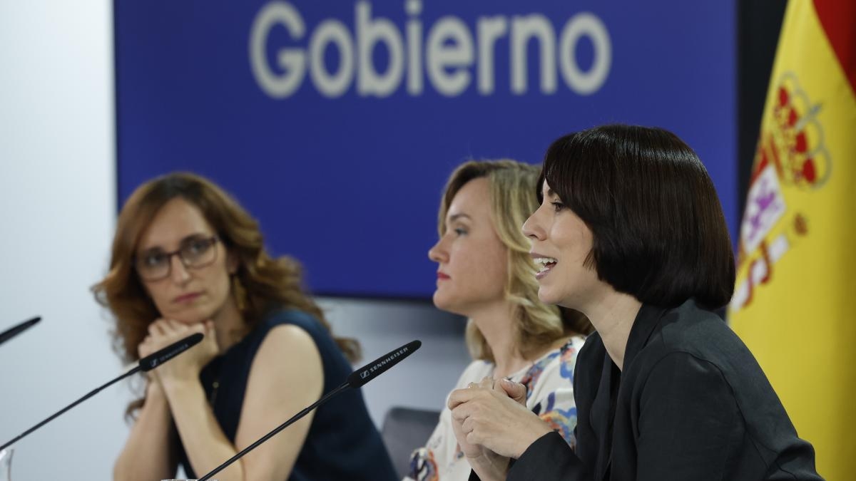 Die Volkspartei (PP) drängt auf die Debatte über die Finanzierung beim Regionaltreffen in Barcelona.