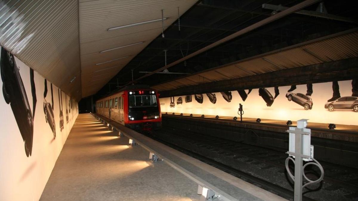 O Metrô de Barcelona exibe suas "estações fantasmas" para comemorar seu centenário.