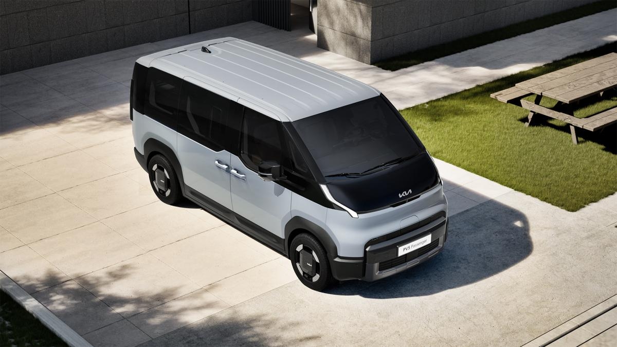 Kia erfindet das Minivan-Konzept mit seinem futuristischen und minimalistischen PV5 neu, einem Elektrofahrzeug, das in Spanien ab 25.000 Euro erhältlich ist.