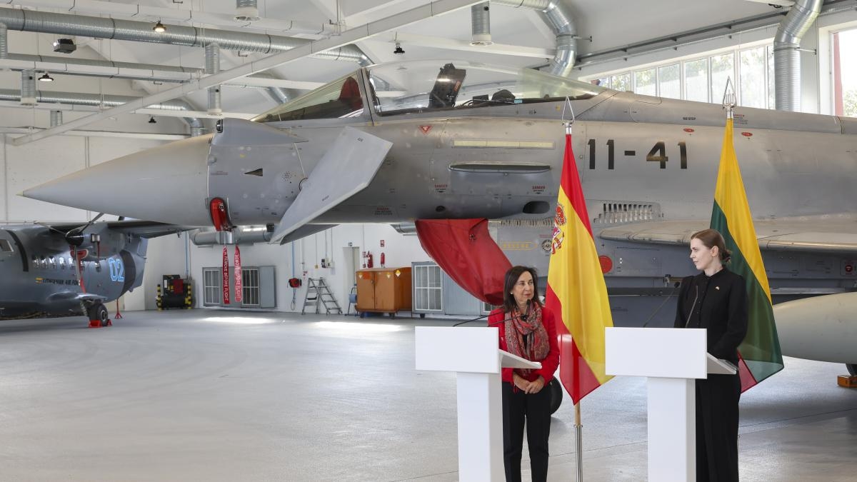 Litouwen vraagt ​​Robles om Spaanse straaljagers Russische drones te laten neerschieten.