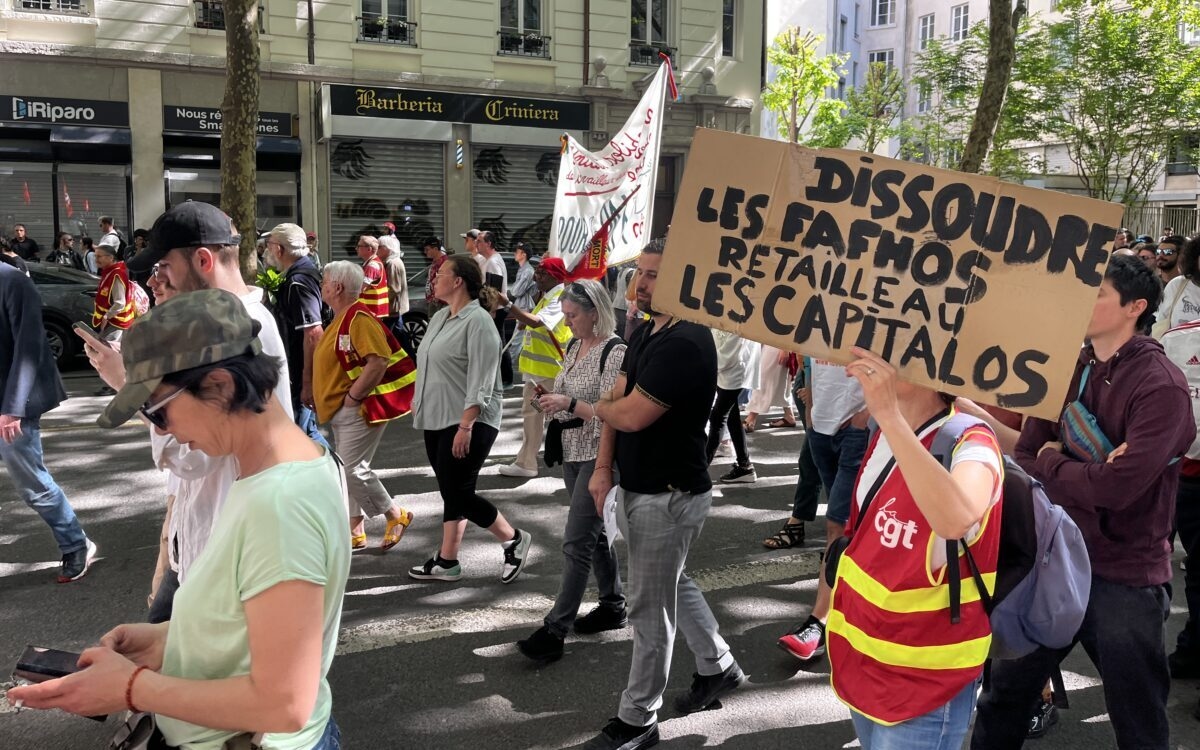 "Unacceptable," "disgusting graffiti": reactions after the damage during the May 1st demonstration in Lyon