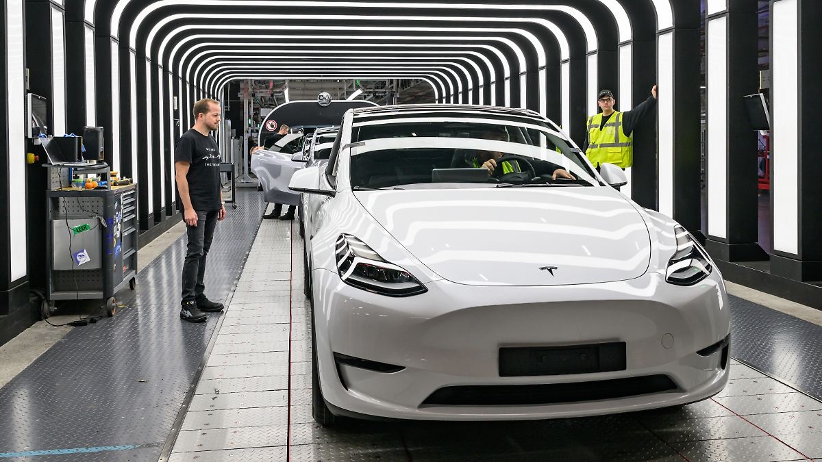 L'ensemble du marché croît : les ventes de Tesla s'effondrent en Europe