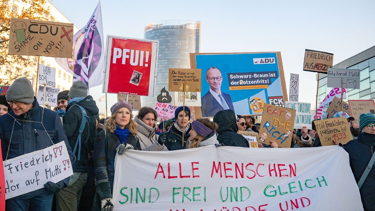 „Niezwykle niepokojące”: Związek nęka Bundestag setkami pytań o finansowanie demonstracji