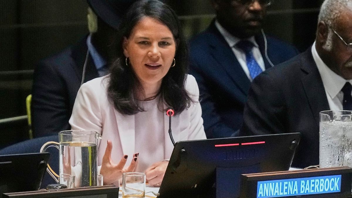 Bewerbungsrede in New York: Baerbock schießt bei erstem Auftritt vor UN gegen Russland