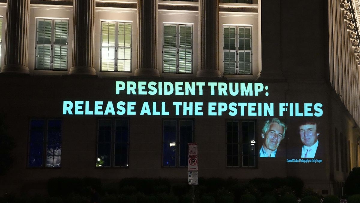 Nessuna possibilità per i democratici: i repubblicani frenano il voto su Epstein al Congresso