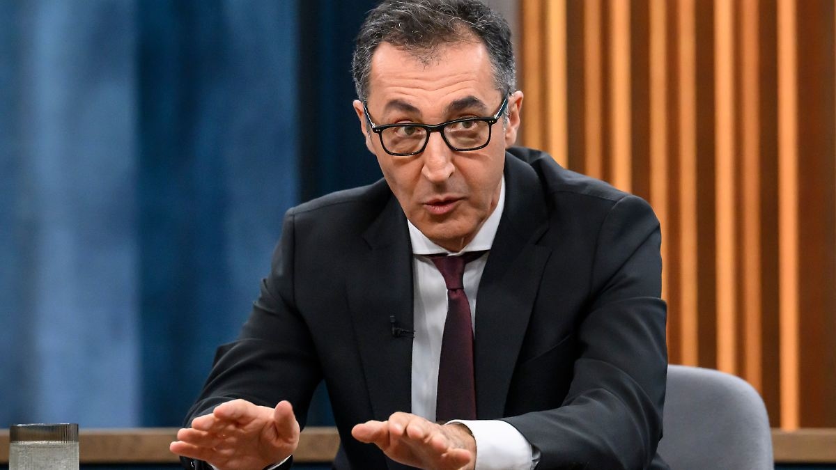 «Угроза женщинам»: Оздемир указывает на проблемы в общинах мигрантов