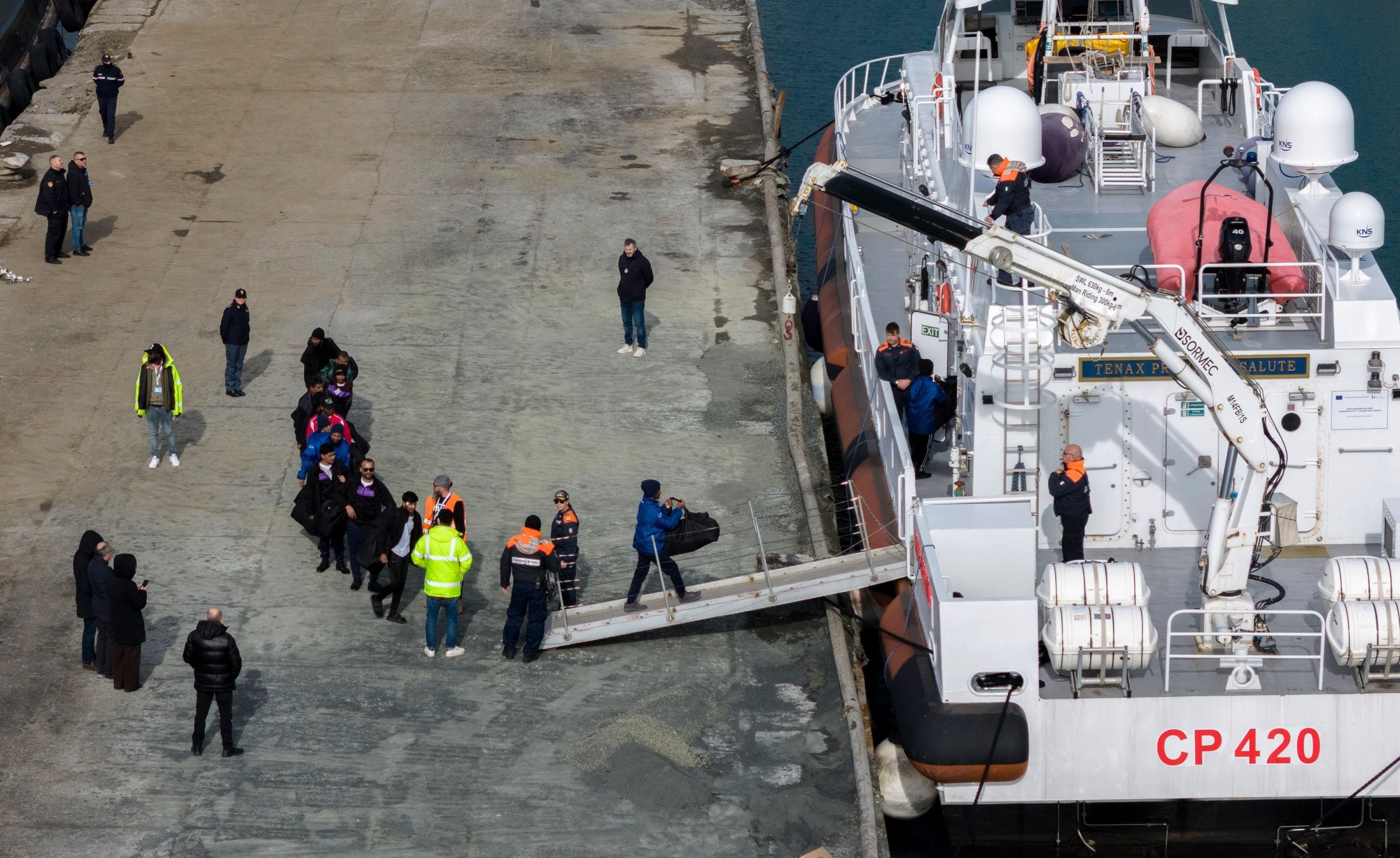 Migration Defense | German report: Asylum examinations in third countries likely possible