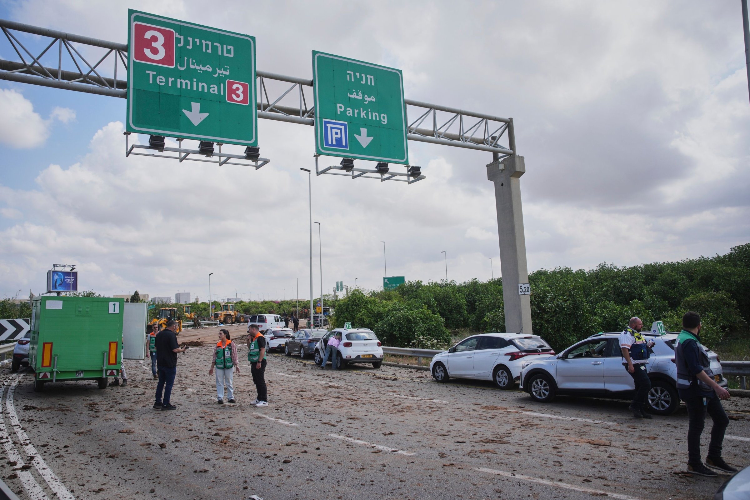 Israel | Houthis fire rocket at Tel Aviv