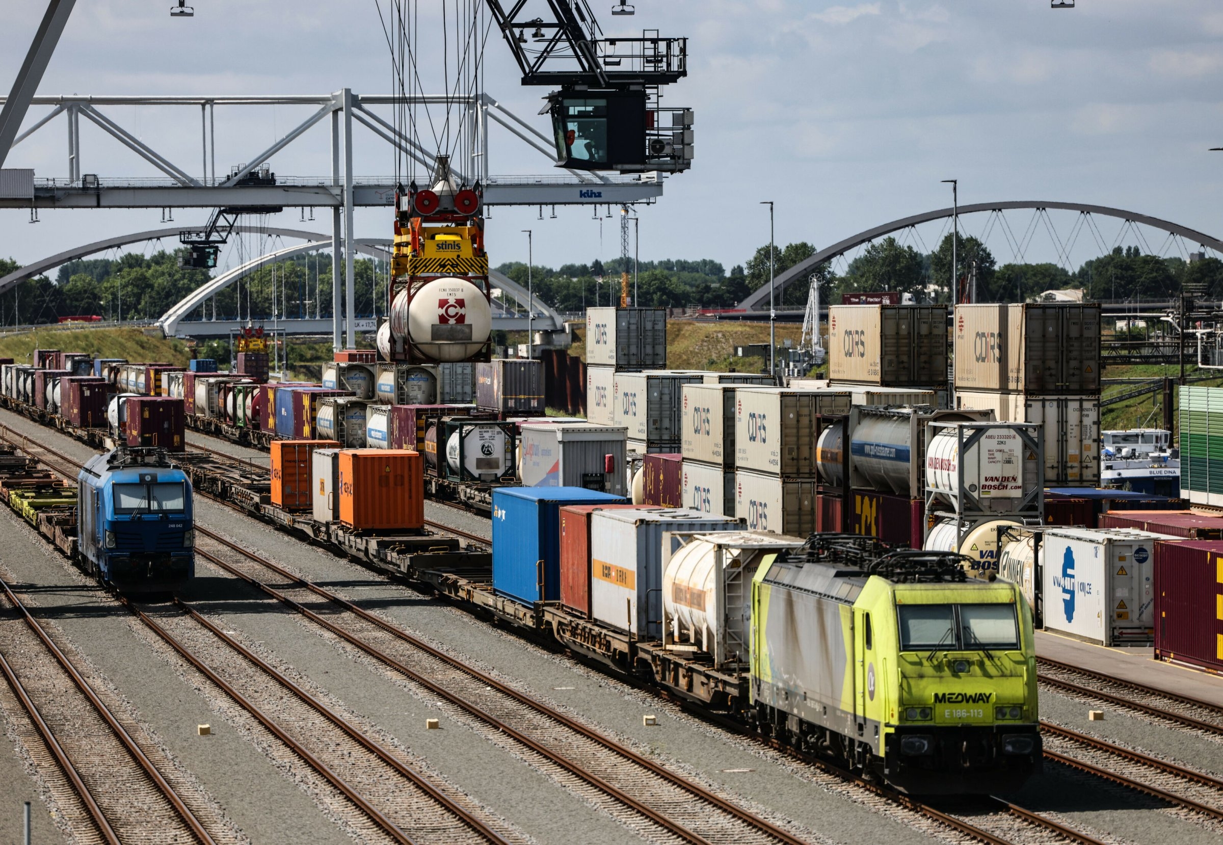 Grote binnenhaven | Duisport blokkeert cao-afspraken