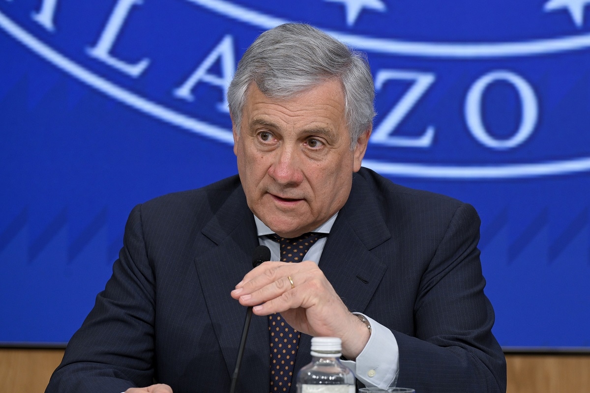 Ius Scholae, la tension monte au centre-droit : Tajani ne cède pas