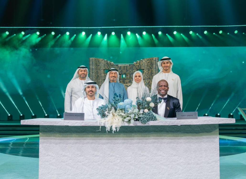Emirates : La star hollywoodienne Terry Crews achète une résidence de luxe au Binghatti Aquarise à Dubaï