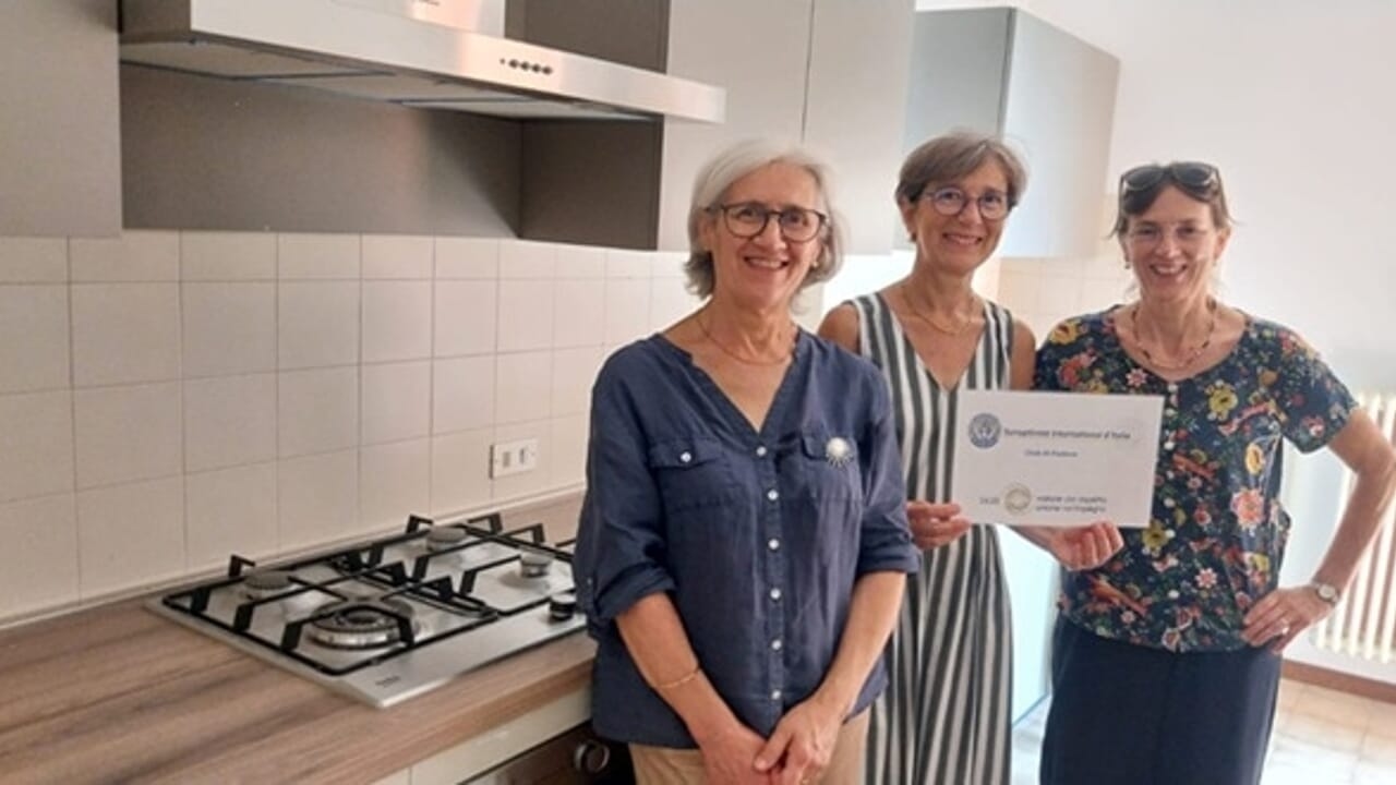 Cohousing, Soroptimist Club Padova donates part of the furniture of three accommodations