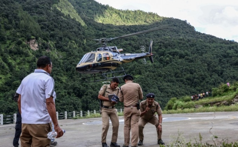 Himalaya yakınlarındaki Odroni ve Bujitse'de şu anda bir kurtarma kampanyası yürütülüyor