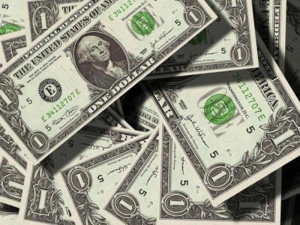 Dolar bu Cuma günü yükseliyor ancak haftayı 4.300 doların altında kapatması bekleniyor.