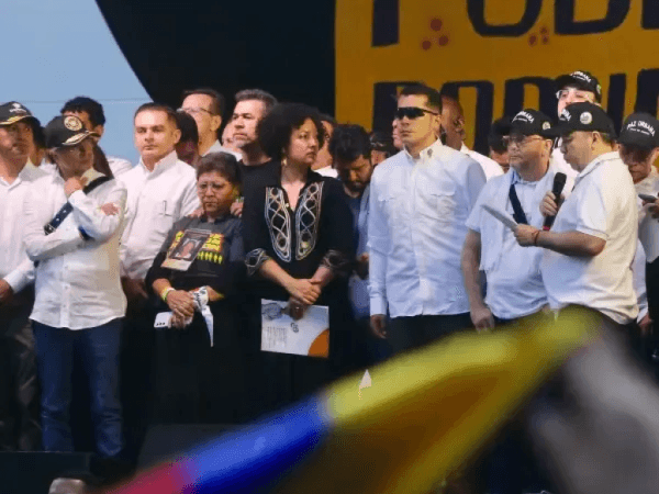 „Tego postępu nie można stracić” – ProAntioquia o wydarzeniu Petro w Medellín