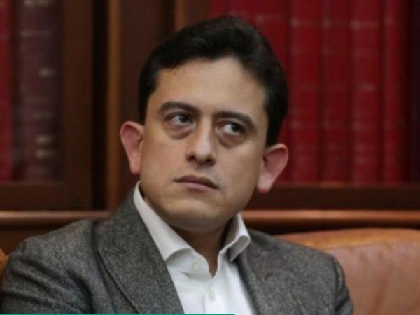 Sotto esame: la Procura generale indagherà su Luis Carlos Reyes per la sua gestione del Dian.