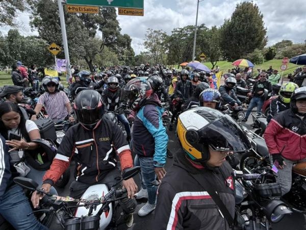 Minuto per minuto le proteste a Bogotà contro il sindaco Galán: punti di raccolta