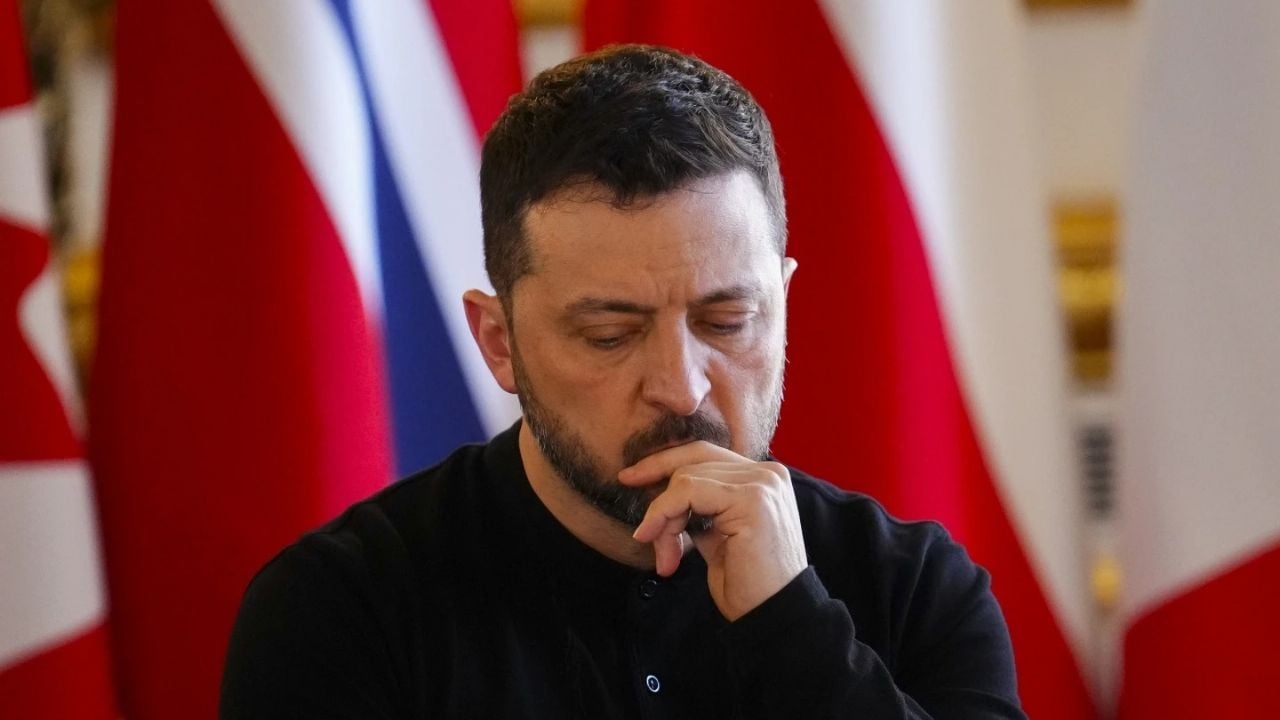 Zelensky annuncia che attende Putin di persona giovedì prossimo a Istanbul.