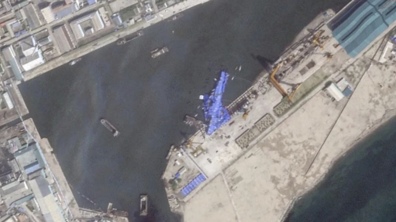 Nordkorea nimmt drei Beamte wegen des fehlgeschlagenen Starts eines Marinezerstörers fest