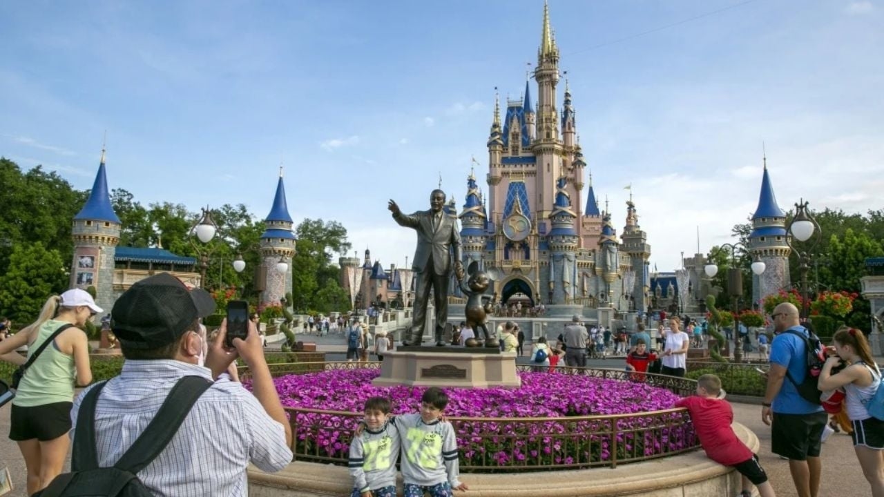 Disney suspendiert venezolanische Arbeiter nach Verlust des Schutzstatus
