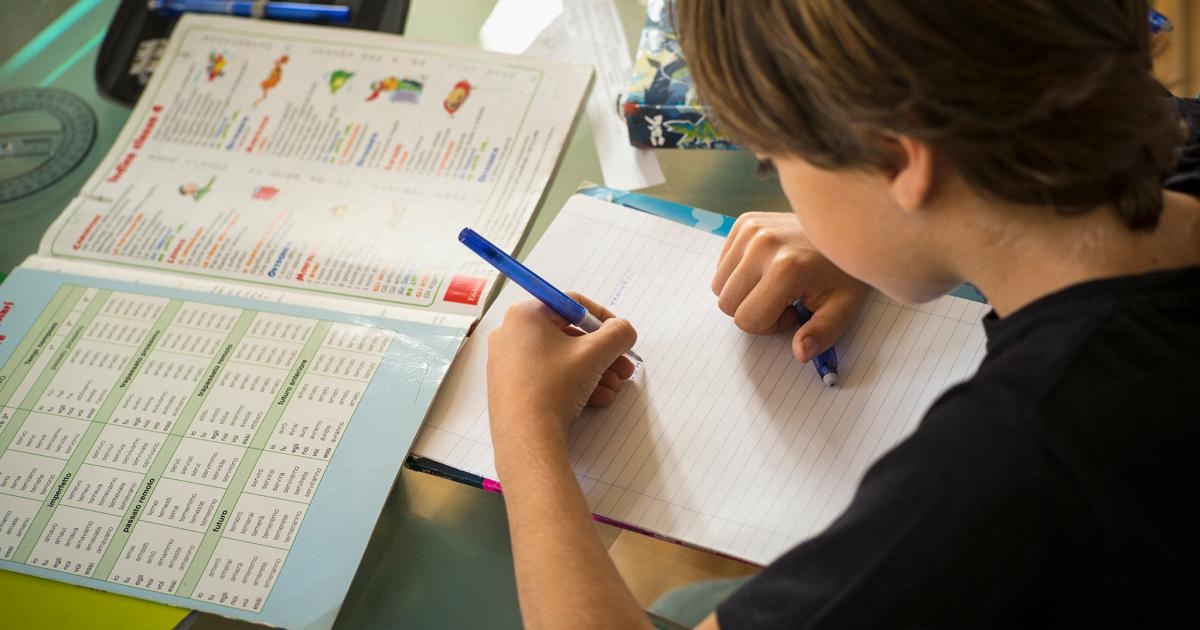 Scuola, cosa cambia: niente cellulari e voto in condotta le novità del nuovo anno scolastico
