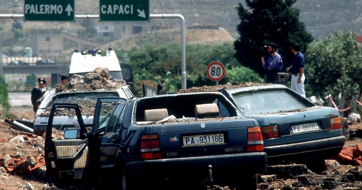 33 yıl önce Capaci katliamı, yargıç Falcone'ye saldırı