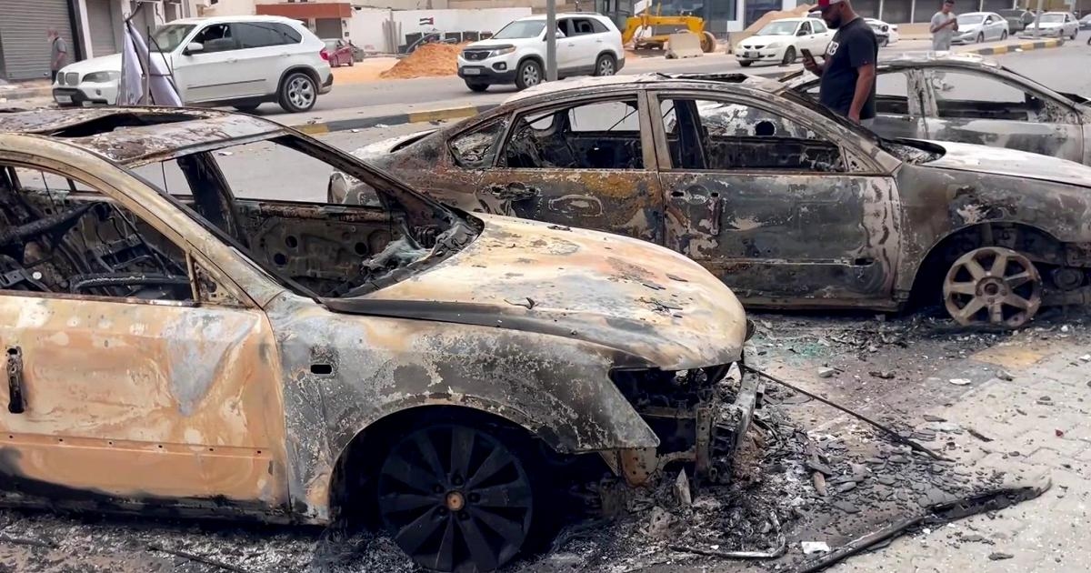 Em Trípoli, "calma tensa", italianos evacuados