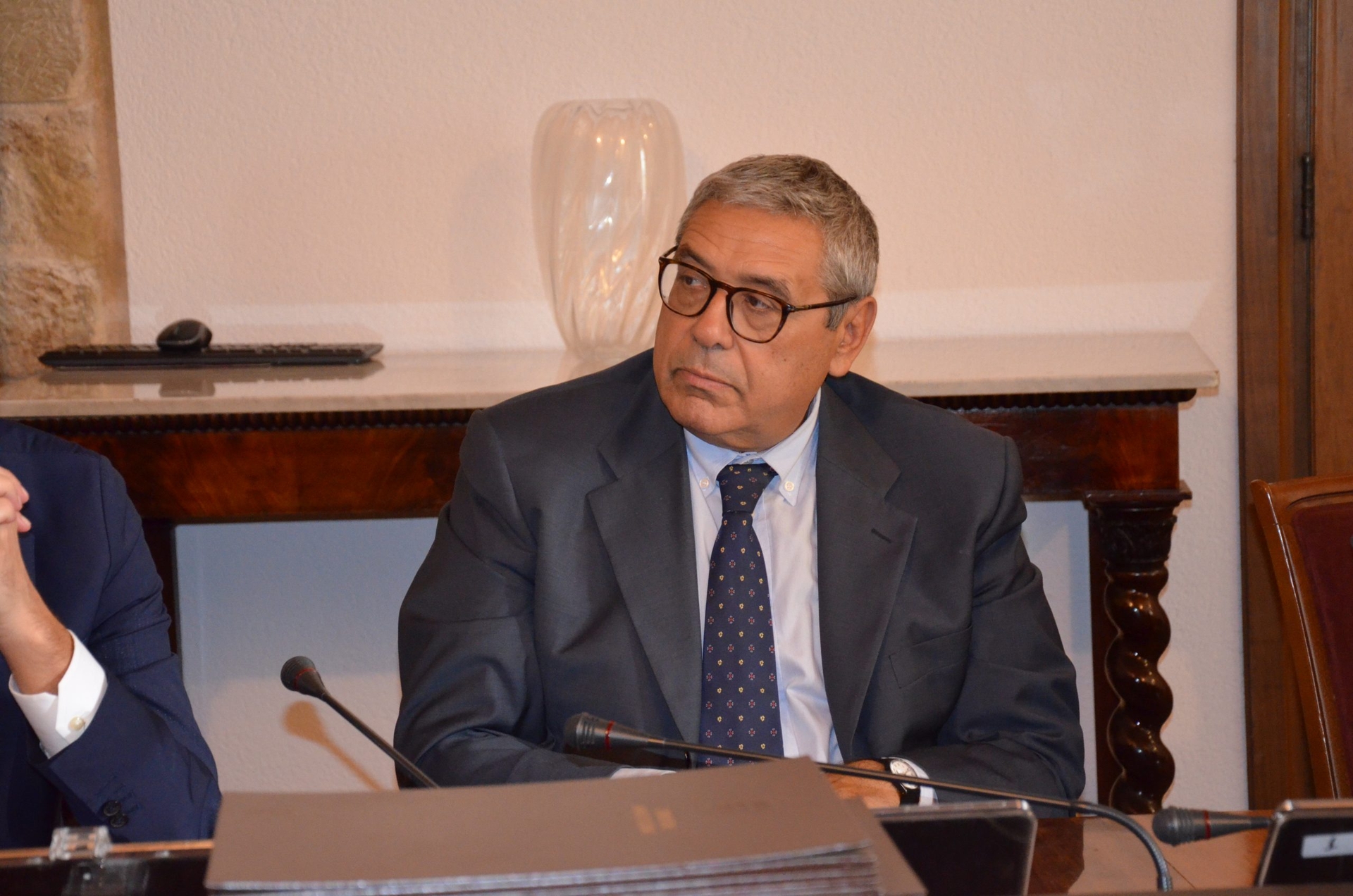 Ars, Cuffaro: "The irresponsible behavior of some deputies. We are witnessing anti-politics."