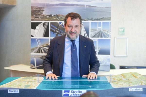 Salvini “Il Ponte sullo Stretto può essere una grande operazione antimafia”