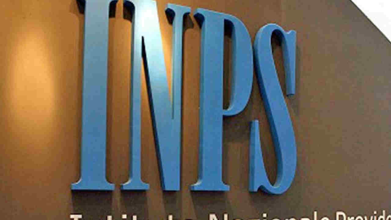 INPS, "We made a mistake, you must give us your money back": take the transfer and send it back to the sender immediately.