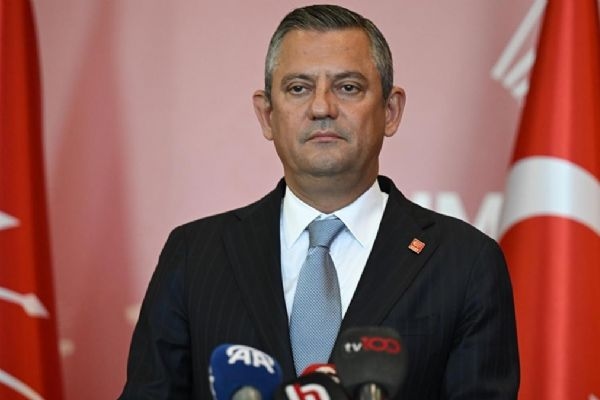 Otra investigación sobre Özgür Özel...