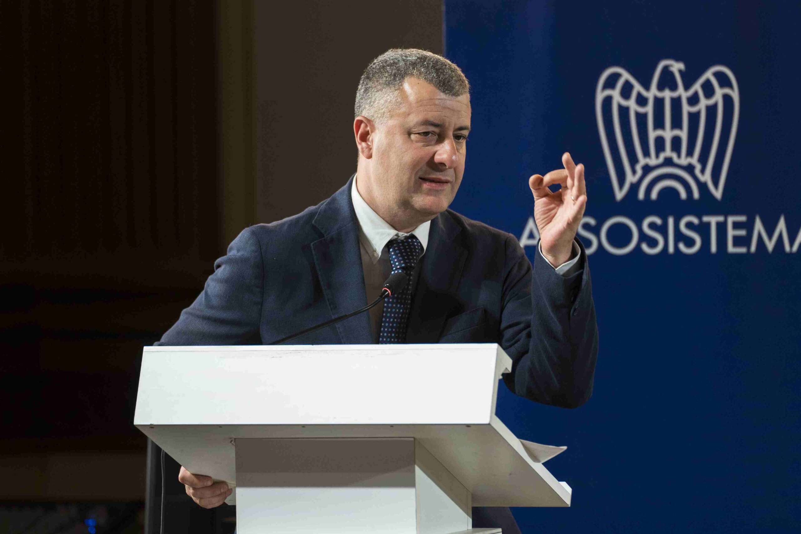 “İran krizi dünya düzeninin kırılganlığını ortaya koyuyor, diplomasi bozulunca Vahşi Batı kazanıyor” diyor Arturo Scotto