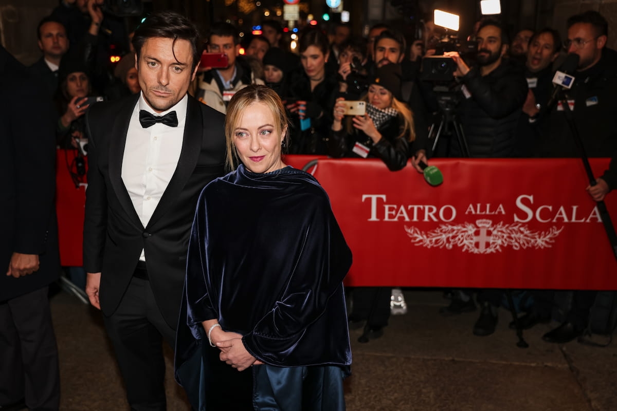 Andrea Giambruno e l’auto controllata sotto casa di Giorgia Meloni: “Sono stati i servizi segreti”