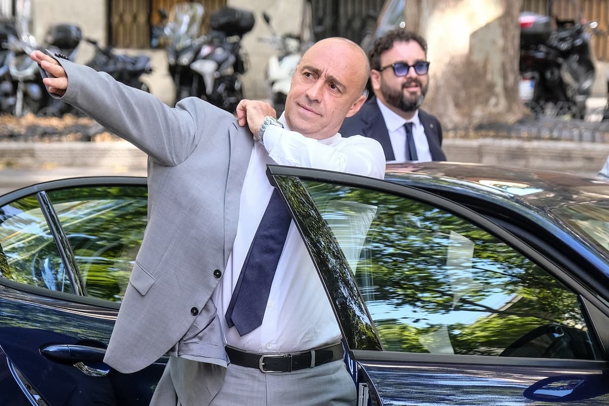 Taranto, Mayor Bitetti, elected two months ago, resigns due to "political unfitness" following protests over the former Ilva steelworks.