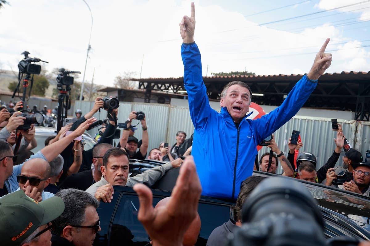 Jair Bolsonaro arrested, former Brazilian president placed under house arrest on trial for attempted coup against Lula