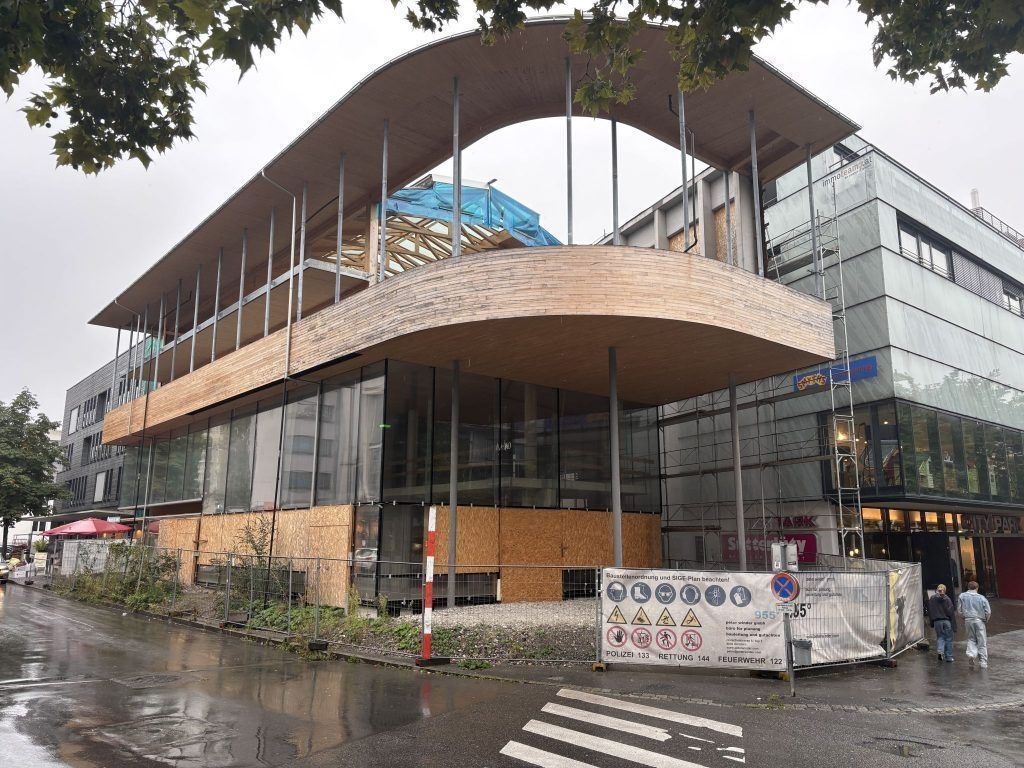 Canteiro de obras permanente em Dornbirn: mudanças de plano em vez de obras