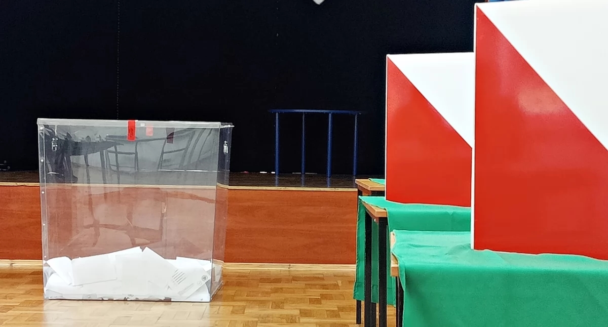 Polonya Cumhuriyeti Cumhurbaşkanlığı Seçimleri: Öğle vakti, en yüksek katılım Przeworsk'ta, en düşük katılım ise Krasiczyn komününde gerçekleşti