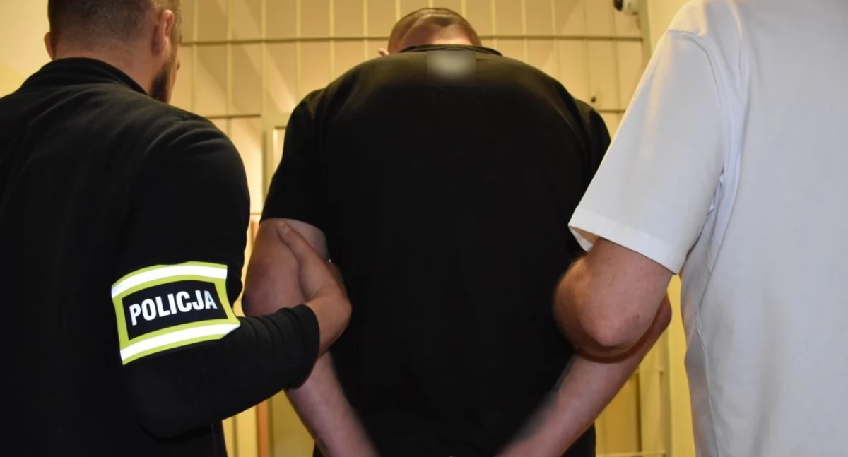 Zaatakowali 48-latka w rejonie jarosławskiego dworca PKP. Odpowiedzą przed sądem