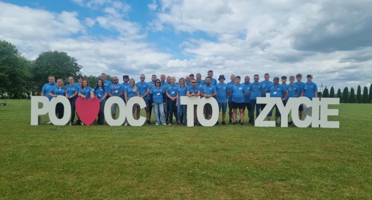 Niziny con un corazón en la mano. Durante el 4.º Picnic Benéfico "Ayudar es Vida", ¡se recaudaron más de 40.000 zlotys! [FOTOS]
