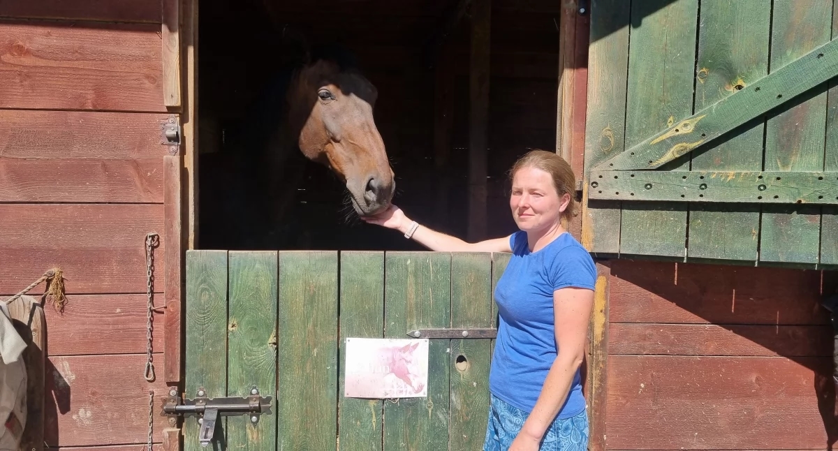 – Os cavalos são muito delicados – uma entrevista com Marta Skrzypczyk – zootecnista, instrutora de equitação, hipoterapeuta, proprietária da fazenda de cavalos Ranczo Podkówka em Lipa [FOTOS, VÍDEO]