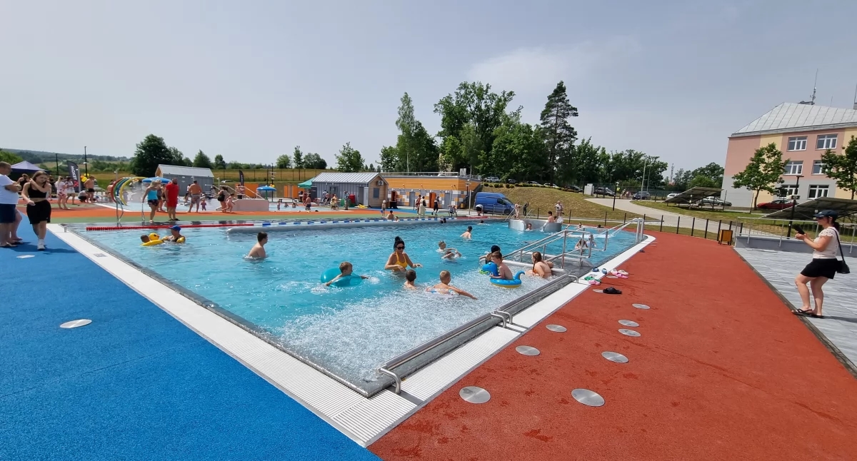 The project to build a swimming pool in Pruchnik has already taken off. Residents have identified a possible option for implementation.
